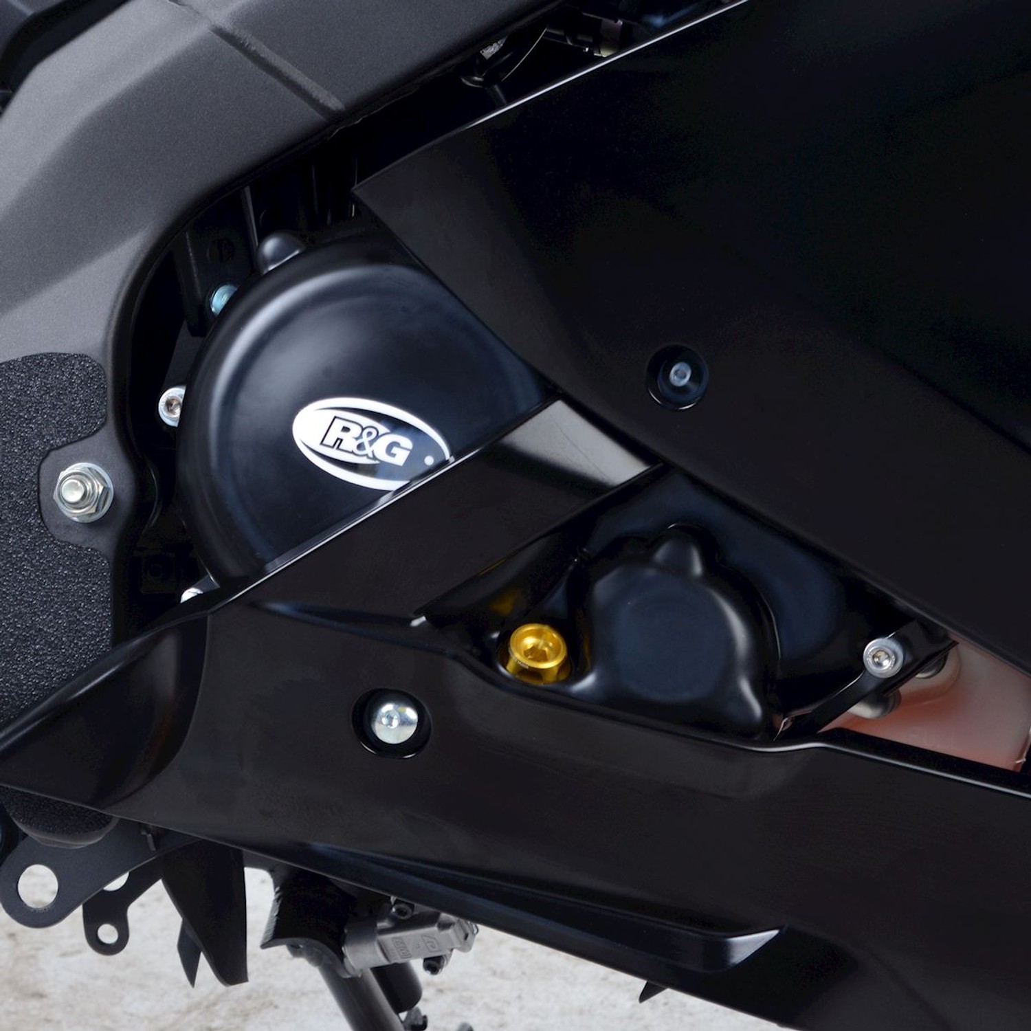 R&G Racing Engine Case Covers 2-Set for Yamaha YZF-R125 '19-'21 R&G Racing Engine Case Covers 2-Set for Yamaha YZF-R125 '19-'21